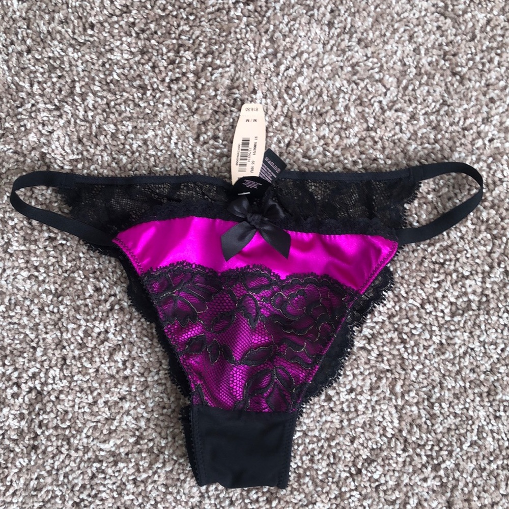 Victoria’s Secret Low Rise Cheekini, NWT